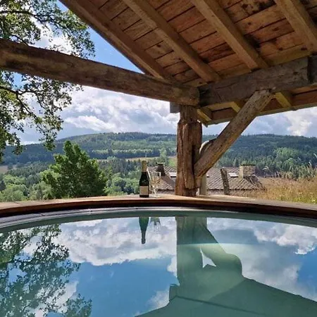 Luxurious Chalet With Jacuzzi And Sauna *